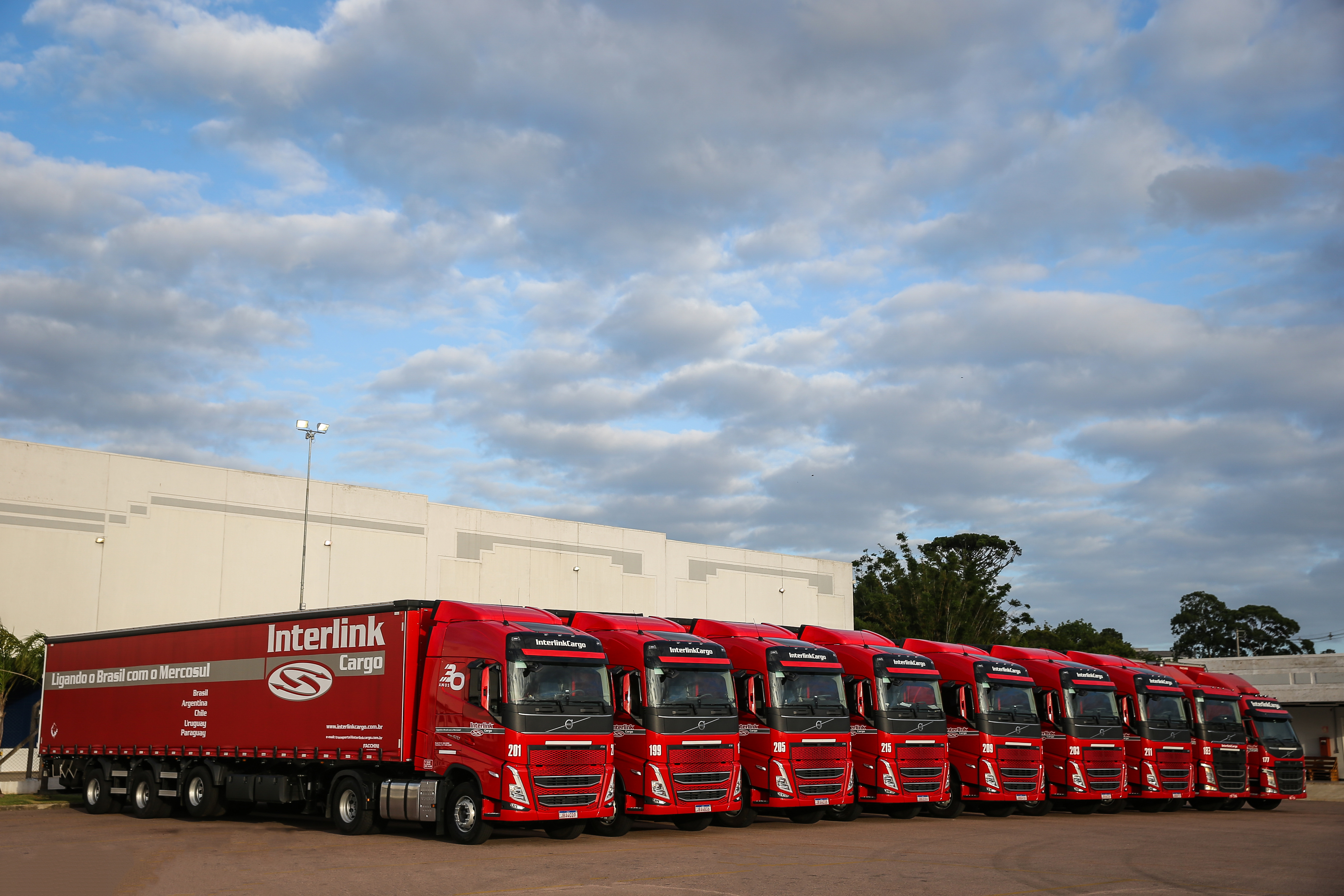 Logística no Mercosul: Como os novos corredores internacionais redesenham o transporte tegional