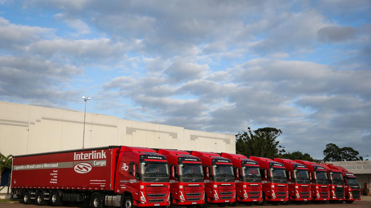 Logística no Mercosul: Como os novos corredores internacionais redesenham o transporte regional