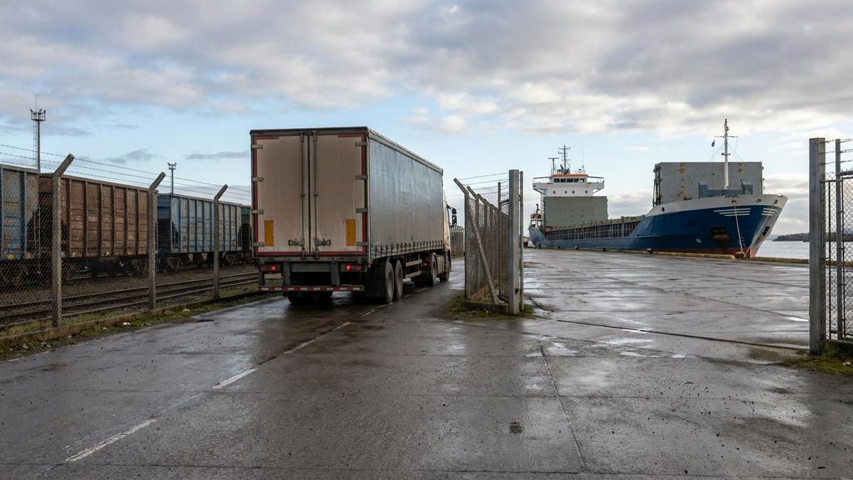 Rodovia, hidrovia e ferrovia: como avaliar a logística no Uruguai